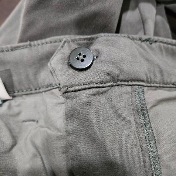 NWT Lila Ryan The Jenalyn Size 4P Green Brushed Sateen Bootcut Trouser - Picture 3 of 9